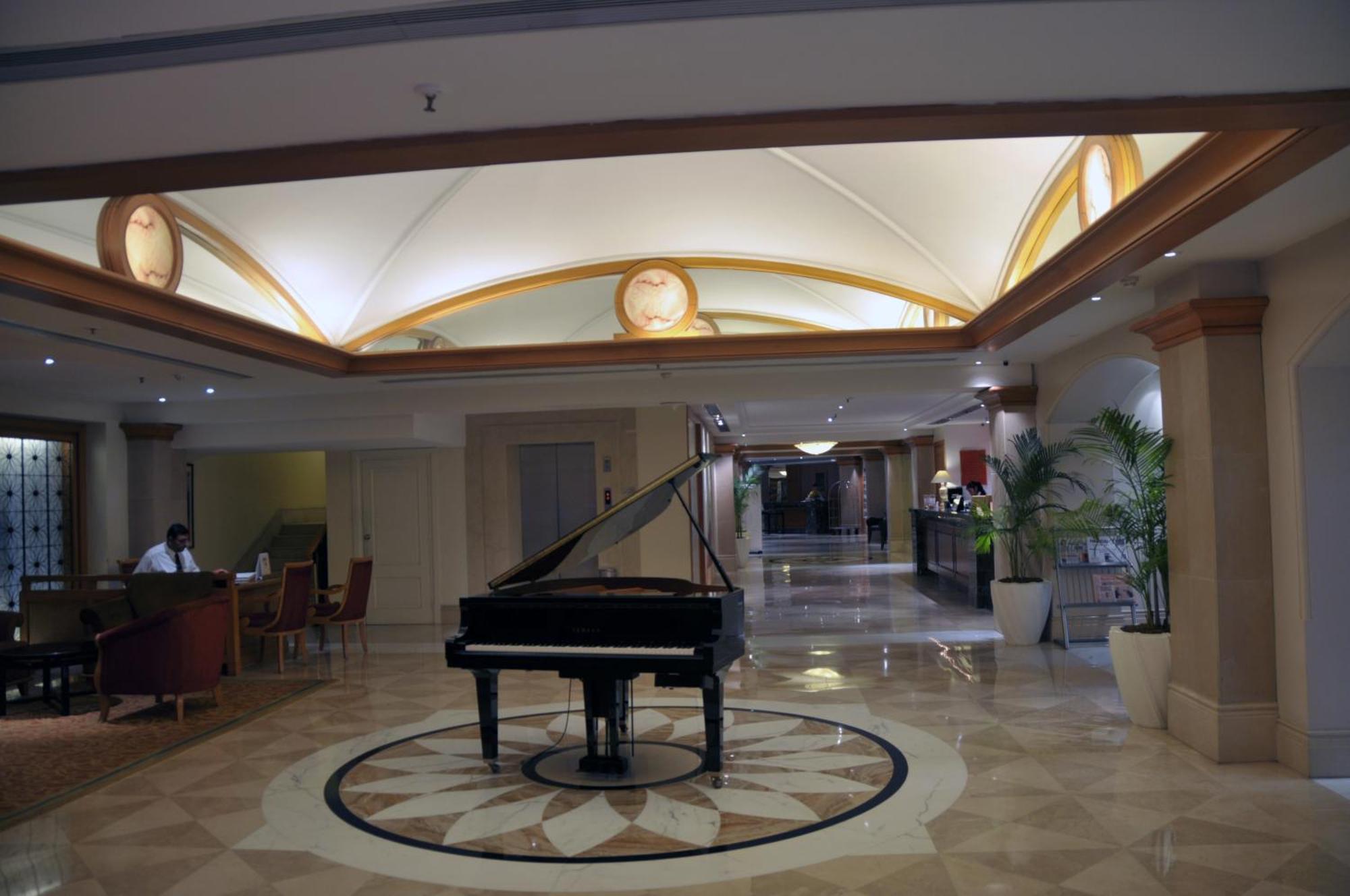 Ramada Plaza By Wyndham Palm Grove — Kuvat 2